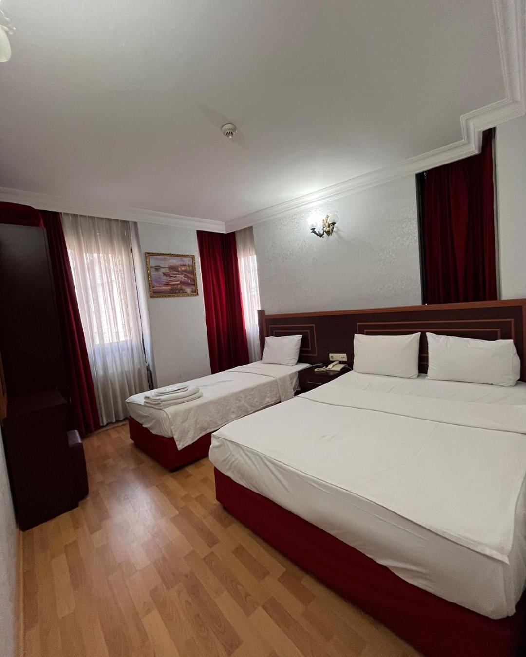 Red White Hotel Estambul Exterior foto